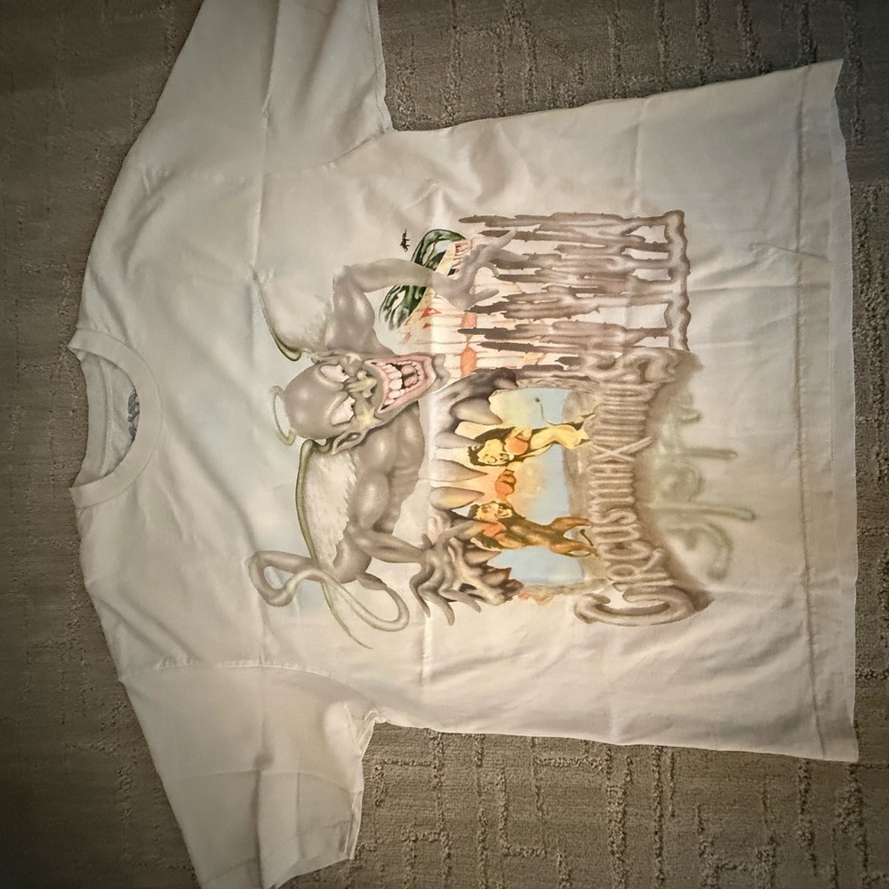 Official Travis Scott Merchandise — image 4 of 8